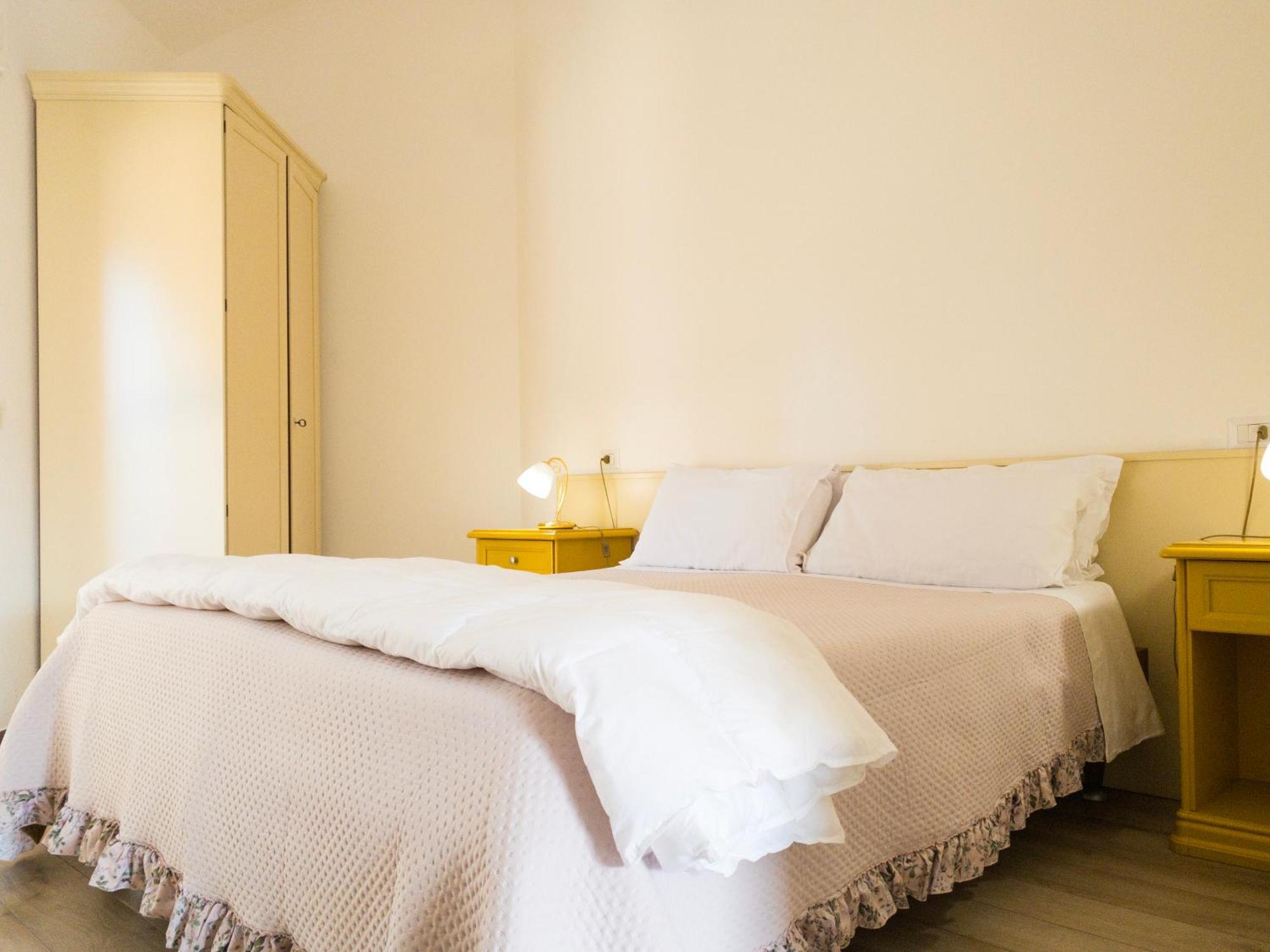 Hotel Donatella Posada  Eksteriør billede