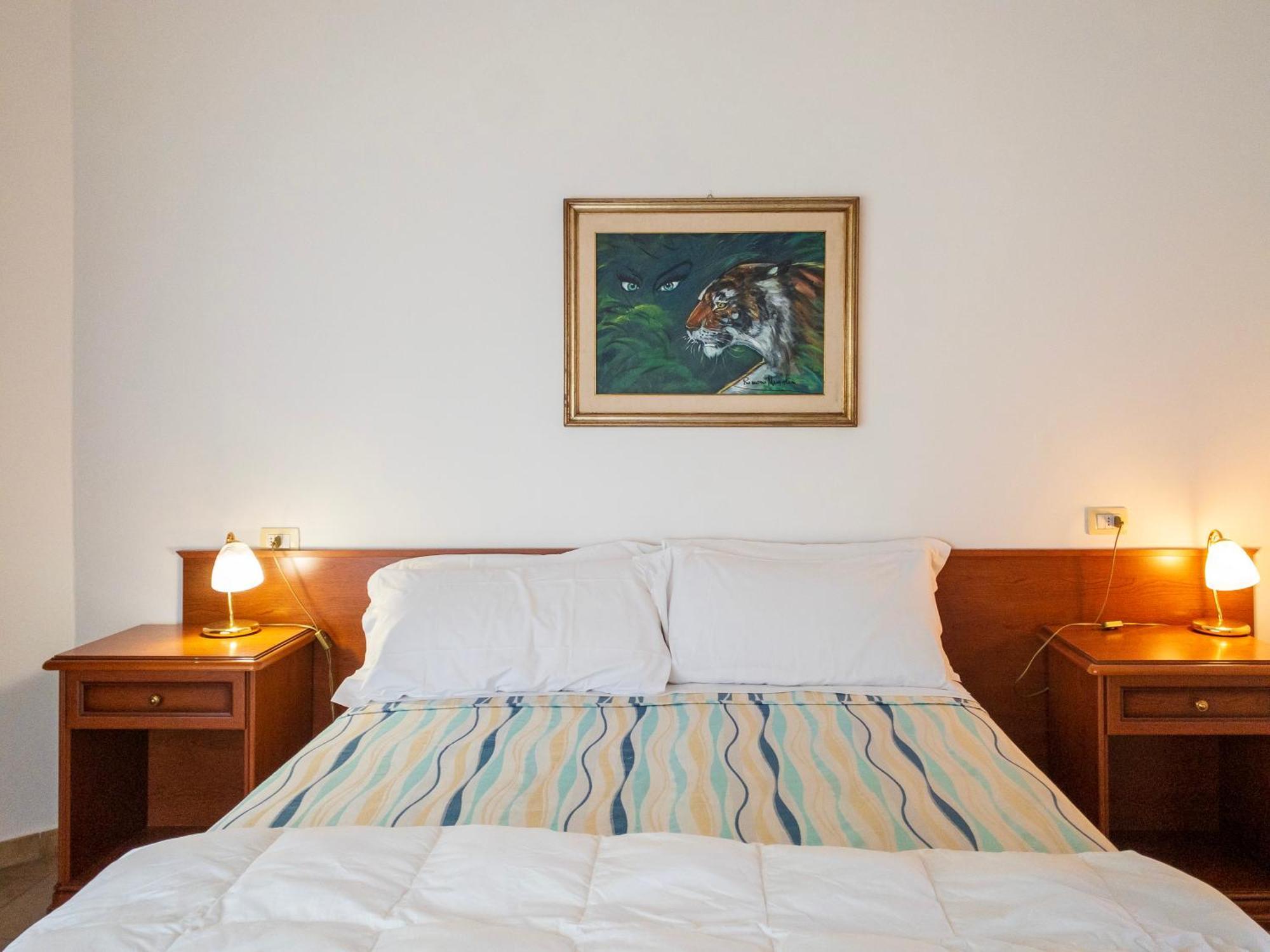 Hotel Donatella Posada  Eksteriør billede