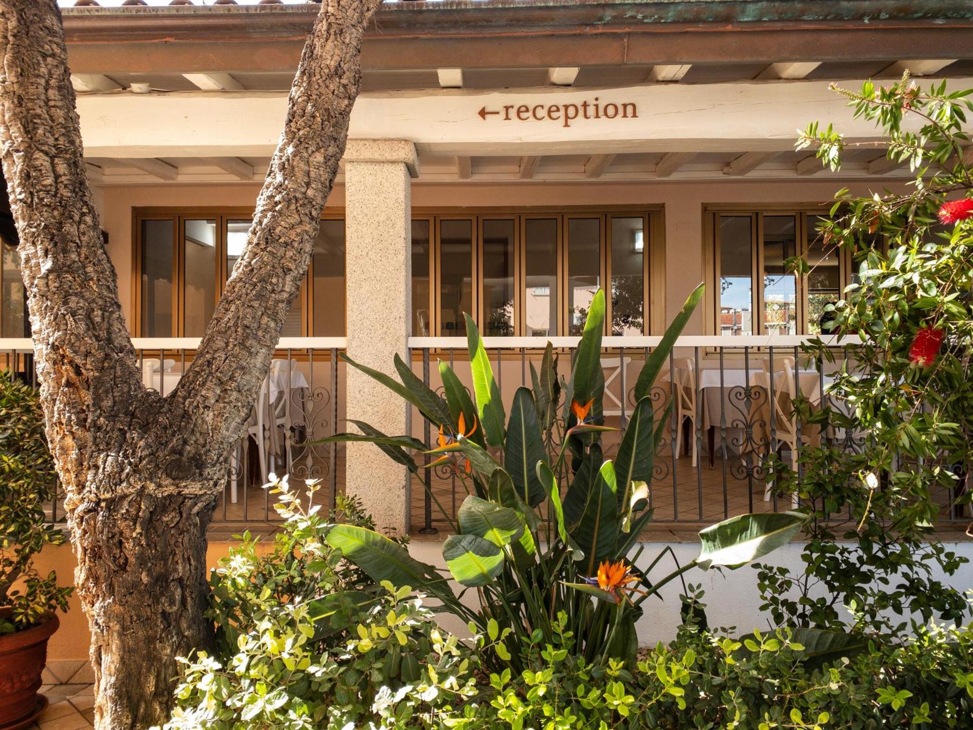 Hotel Donatella Posada  Eksteriør billede