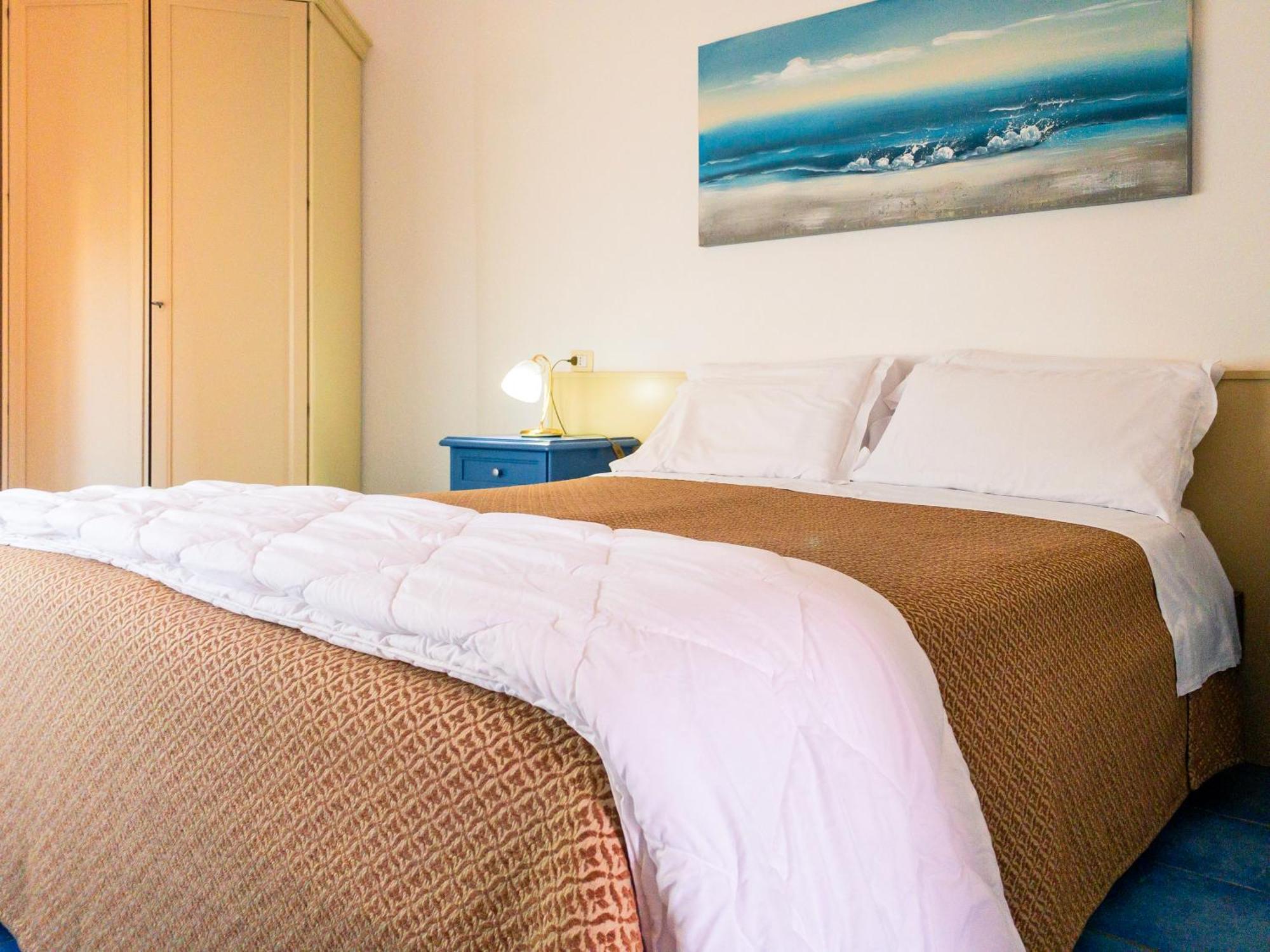 Hotel Donatella Posada  Eksteriør billede