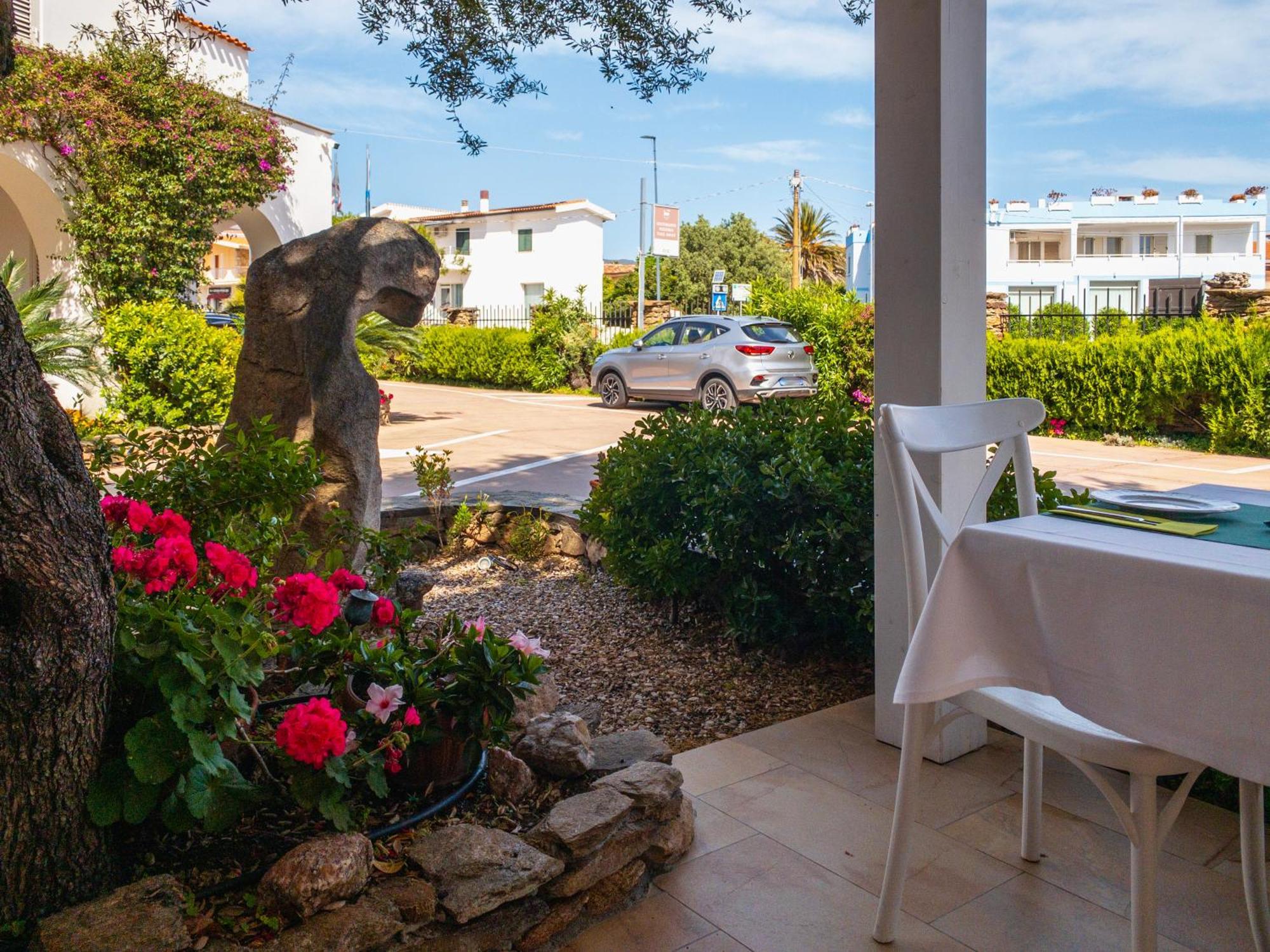 Hotel Donatella Posada  Eksteriør billede