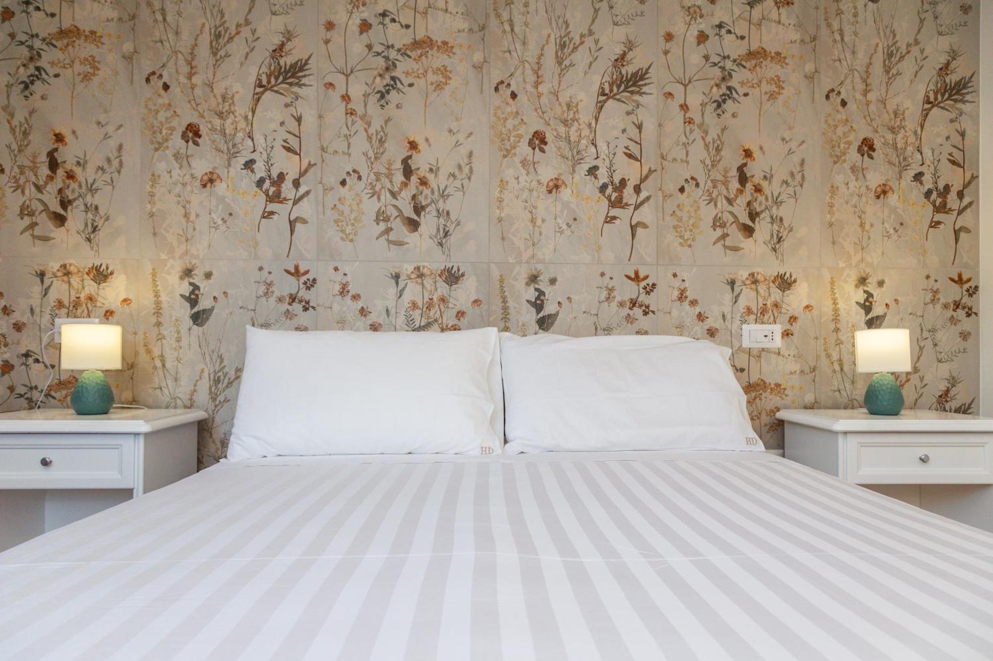 Hotel Donatella Posada  Eksteriør billede